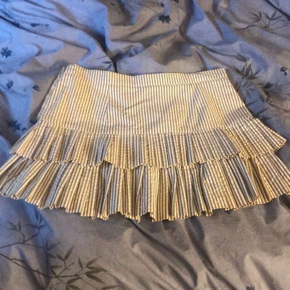 BCBG size 2 mini skirt. Striped